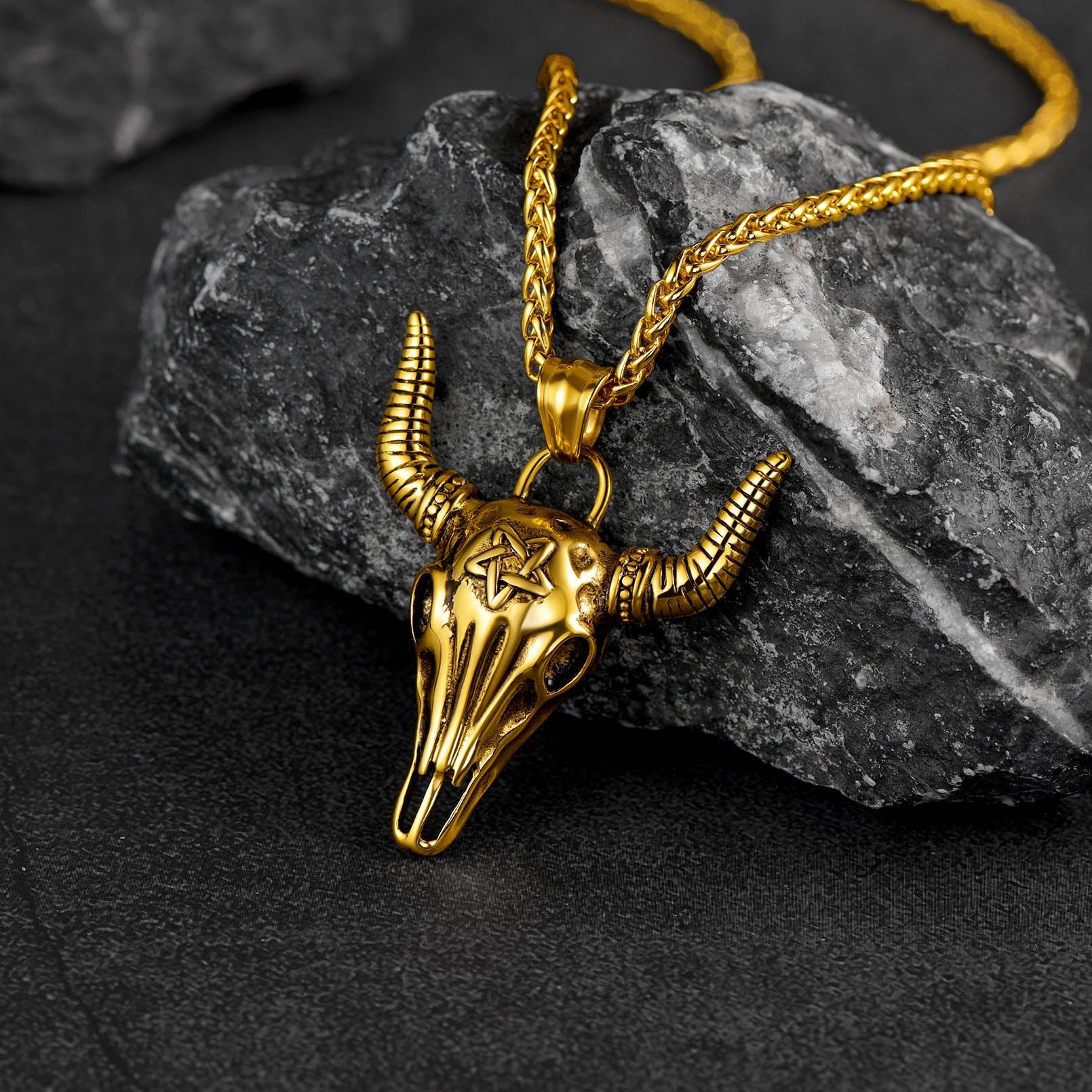 Flash Sale Satanic Bull Cow Skull Necklace with Inverted Pentagram for Men