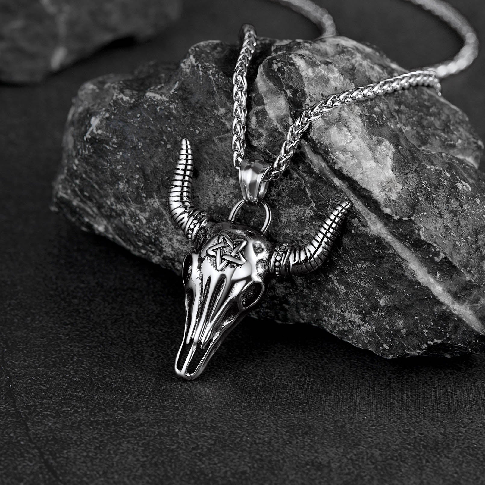 Flash Sale Satanic Bull Cow Skull Necklace with Inverted Pentagram for Men