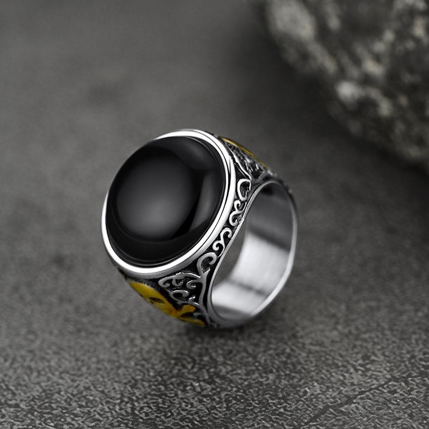 Gothic Black Onyx Signet Ring with Skull for Men
