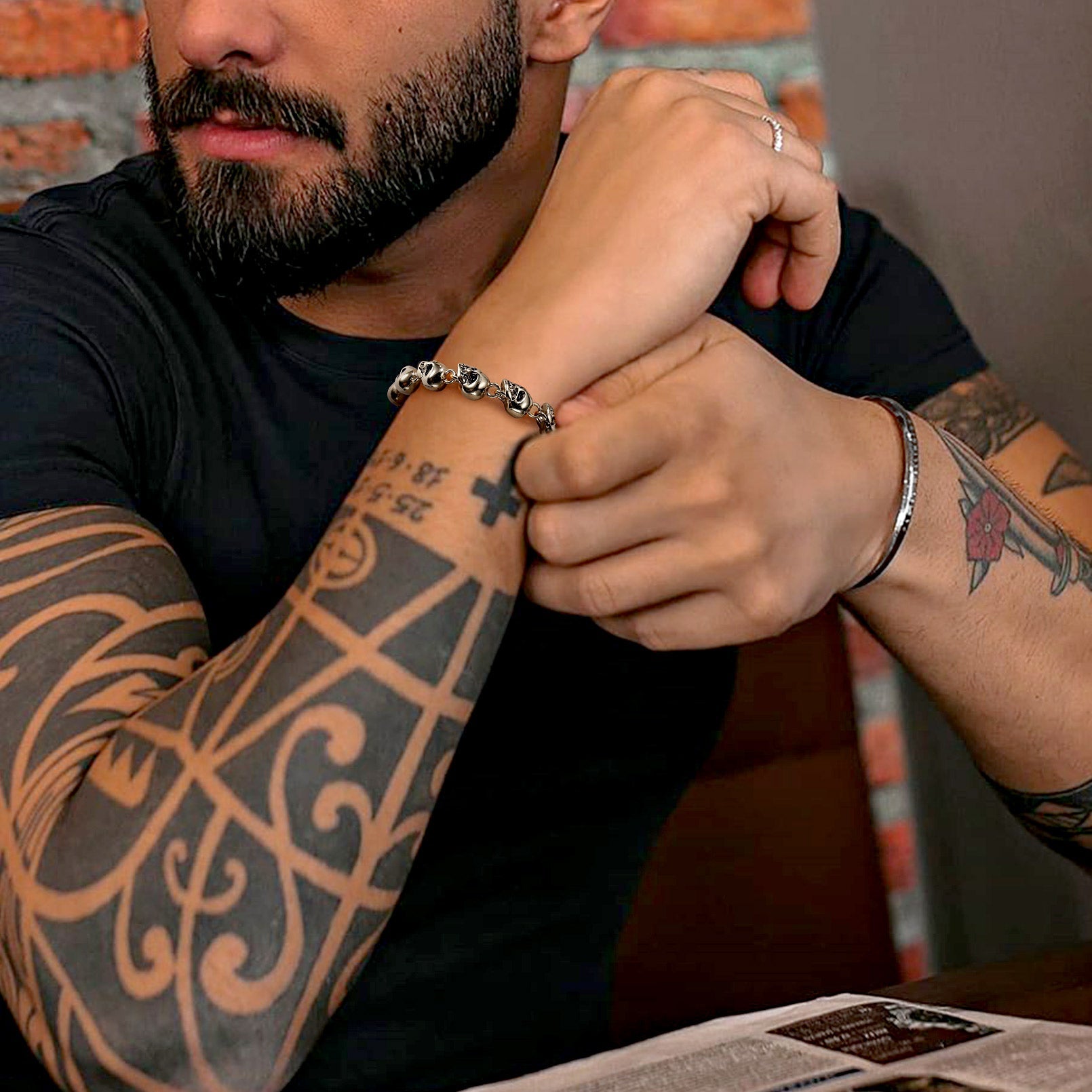 Gothic Linked Chain Skull Bracelet for Men