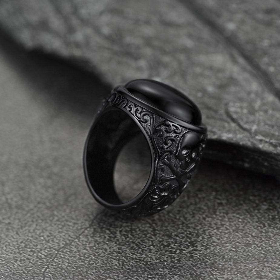 Gothic Black Onyx Signet Ring with Skull for Men