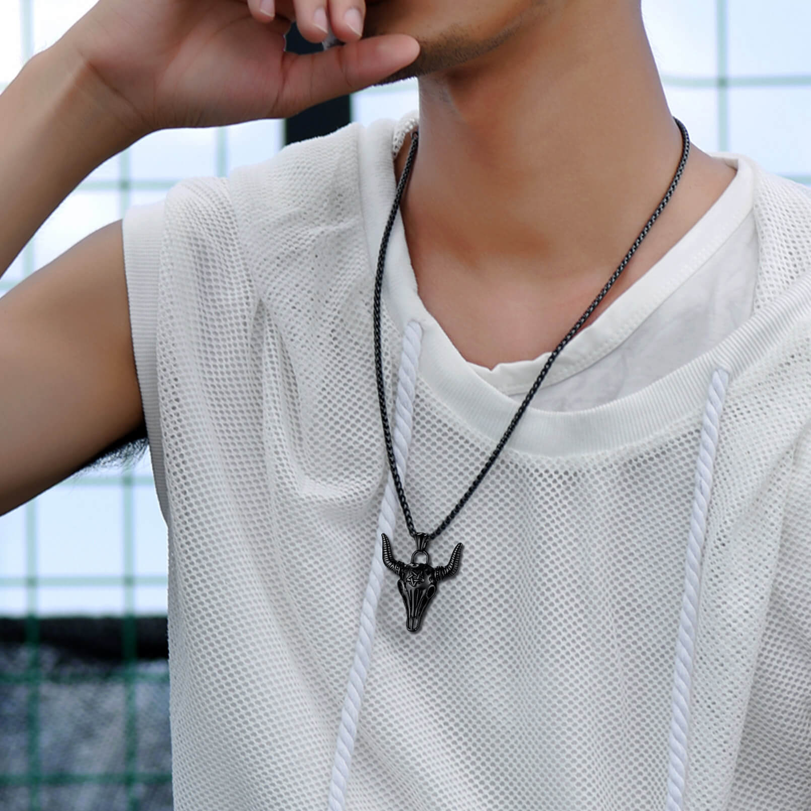 Flash Sale Satanic Bull Cow Skull Necklace with Inverted Pentagram for Men